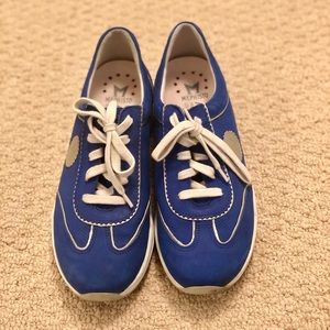 Almost Brand New Women’s Mephisto Sneakers